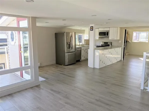 8191 River Rd #201, Richmond, BC V6X 1X8