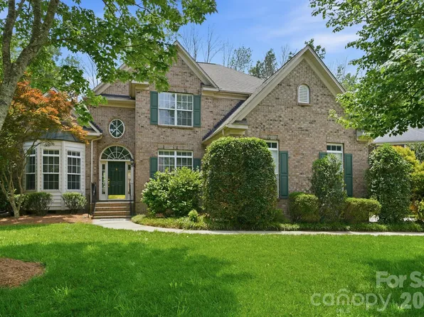 8719 Beaminster Pl, Waxhaw, NC 28173