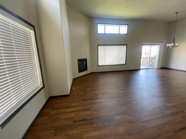 3375 Prairie Heights Way