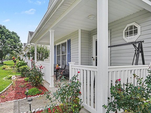 4th image of 1889 Daisyfield Dr #211