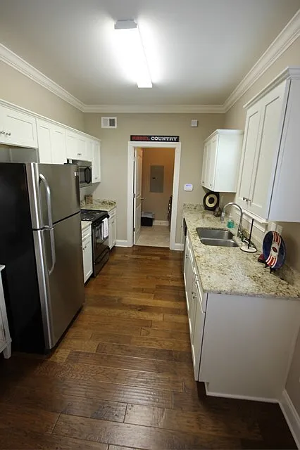 104 Robbins Circle, West End - 1 — Photo 4