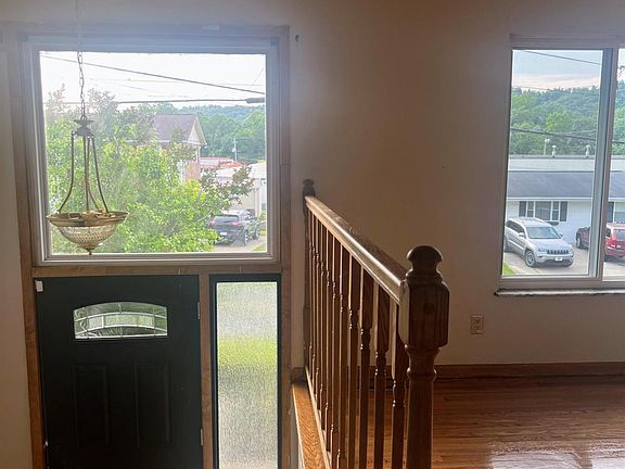 2nd image of 1231 Norway Ave
