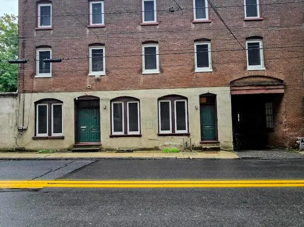 49 N Delaware Dr, Easton, PA 18042