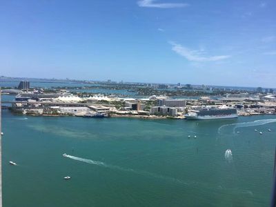 335 S Biscayne Boulevard #4004, Miami, FL, 33131