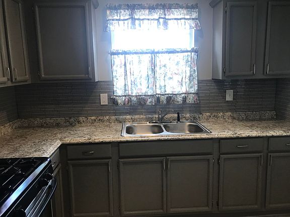 3rd image of 12044 Waterside Dr
