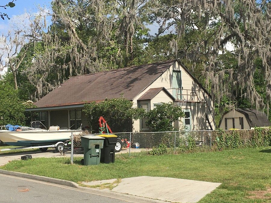 2nd image of 1130 Madrid Ave