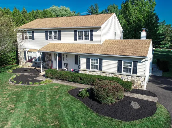 1925 Deerfield Dr, Lansdale, PA 19446