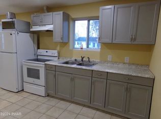 16 Church Ave, Mount Pocono, PA 18344