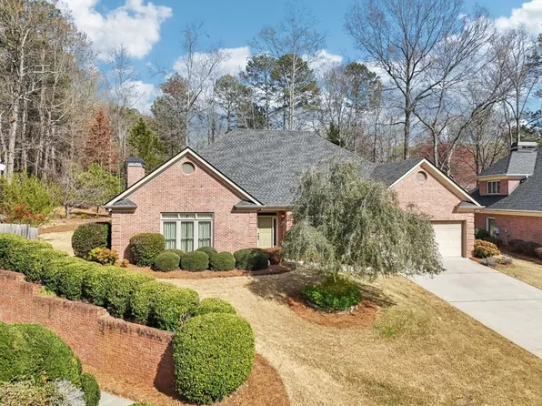 1120 Grace Hill Dr, Roswell, GA 30075