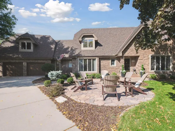 815 Alvarado Ln N, Plymouth, MN 55447