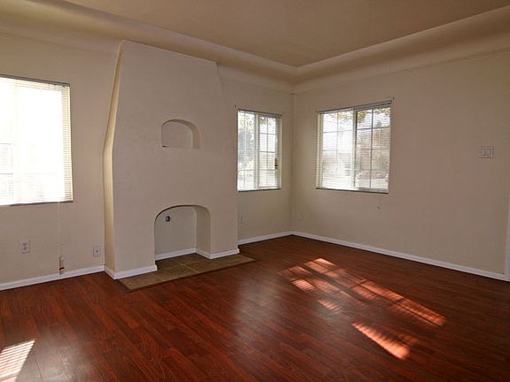3rd image of 600 N White Ave