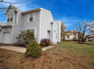 10 Apache Way, Branchburg Twp., NJ 08876