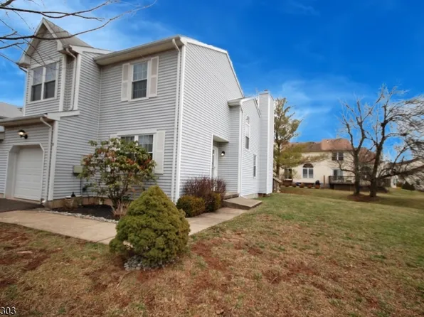 10 Apache Way, Branchburg Twp., NJ 08876