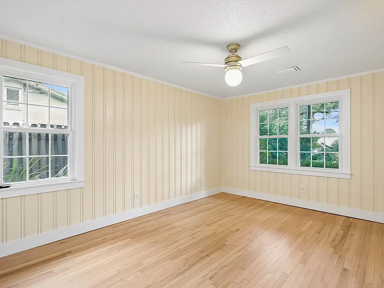 5034 Victoria Ave #B — Photo 19