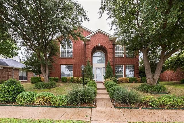 1st image of 10911 Castle Dr