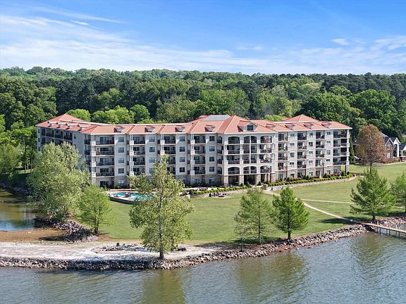 2nd image of 12100 Two Rivers Dr #Penthouse E