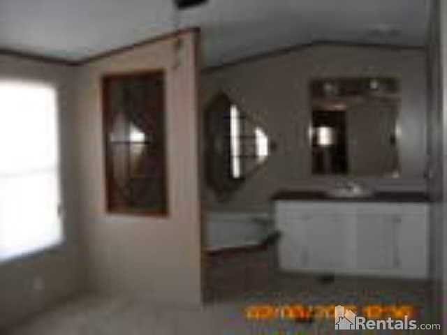 2nd image of 314 Agate Cir