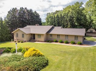 5541 Long Walk Dr, Kernersville, NC 27284