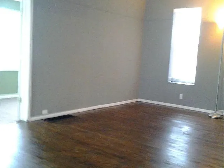 1537 Fulton St E — Photo 10