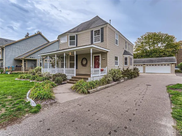 4780 Bald Eagle Ave, White Bear Lake, MN 55110