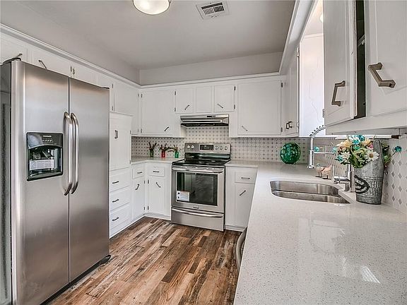 5th image of 4208 Epperly Dr