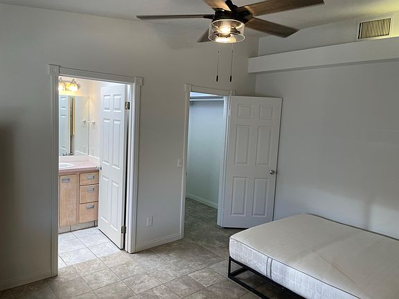2nd image of 2453 Ramona Dr #A