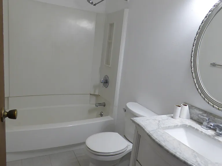 210 Spring St — Photo 5