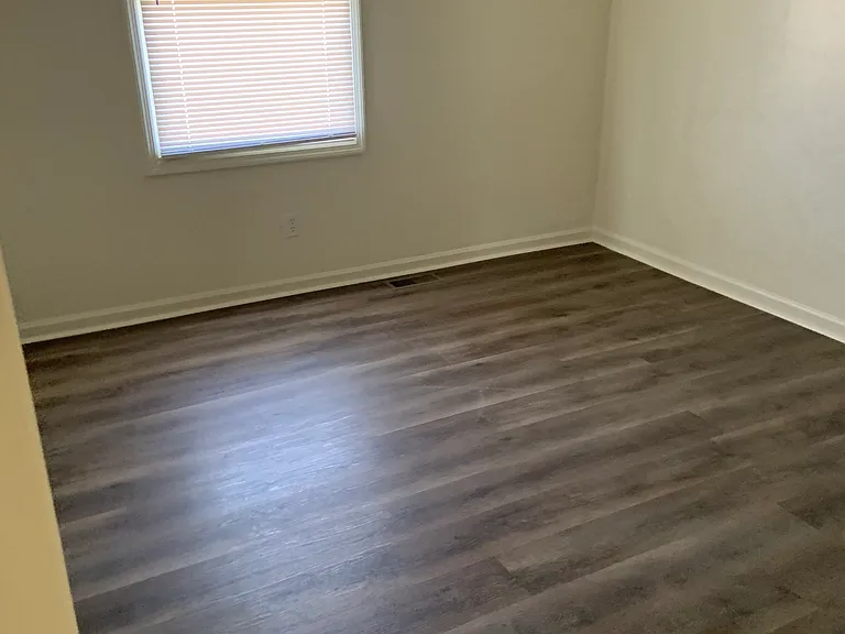 808 Hickory Hill Dr — Photo 6