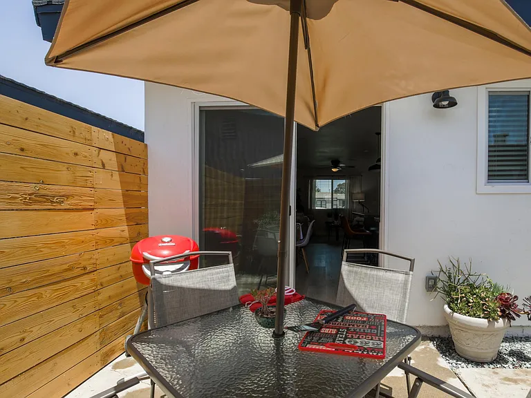 1113 Cypress Ave — Photo 40