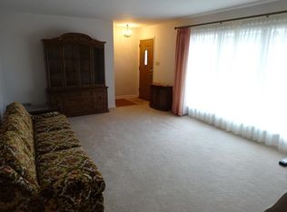 1114 Elizabeth Ln, Terre Haute, IN 47802