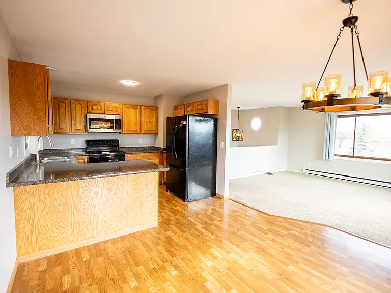 845 Terrence Rd — Photo 12
