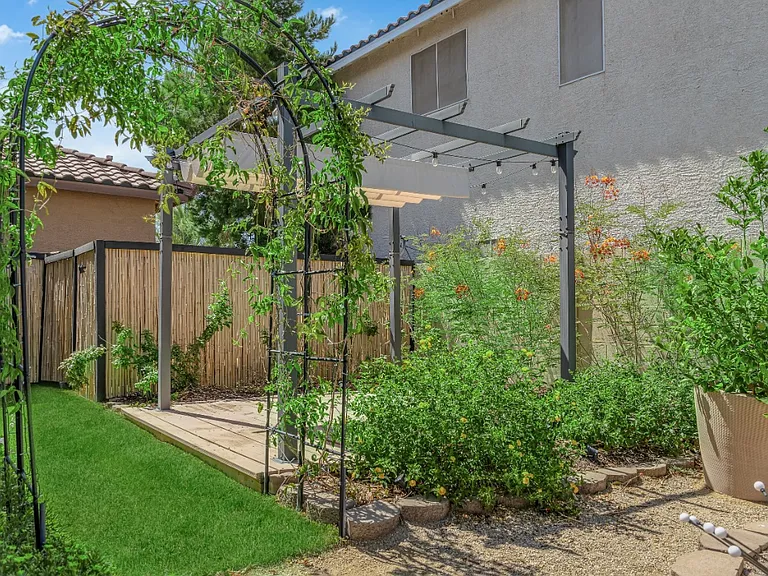 8944 Campanella St — Photo 56