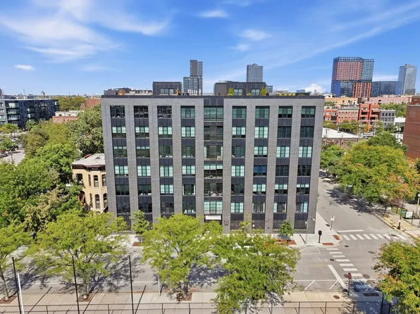 1400 W Monroe St #2B, Chicago, IL 60607