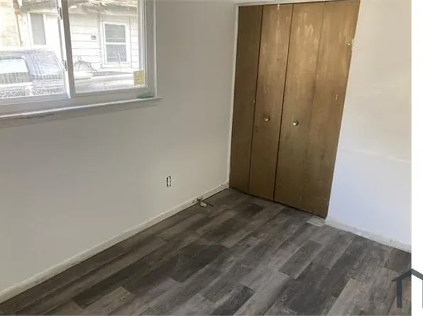 20310 Hamburg St, Detroit, MI 48205