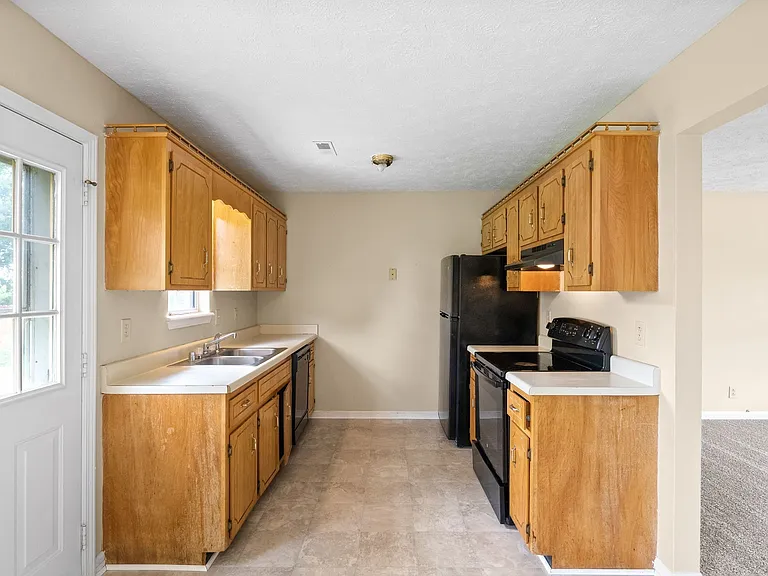 2080 Carneal Ln — Photo 10