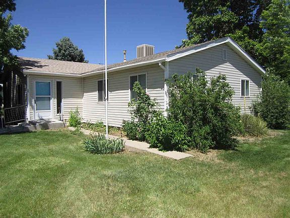 5th image of 560 Grand Valley Dr