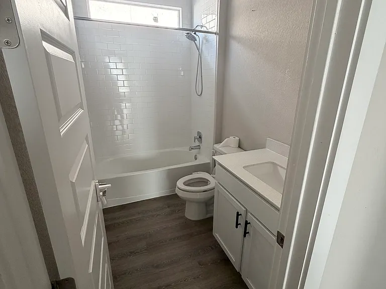 2109 Bobtail Pass — Photo 2
