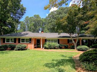 6201 Winview Heights St, Clemmons, NC 27012