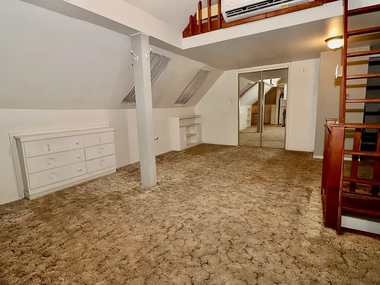 618 N Monroe St #6 — Photo 6