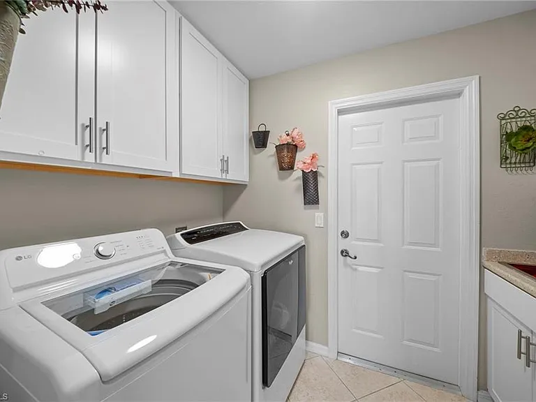 22361 Fountain Lakes Blvd — Photo 31