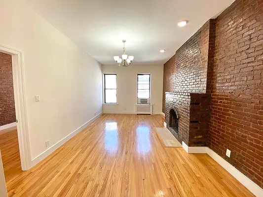 Rented by Harris Philip NYC | media 5