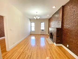 Rented by Harris Philip NYC