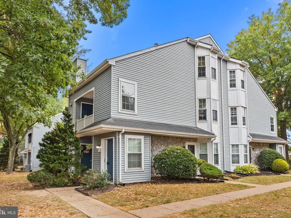 23017 Hopkins Ct, Holland, PA 18966