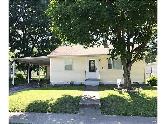 3220 Rodger Ave photo 1