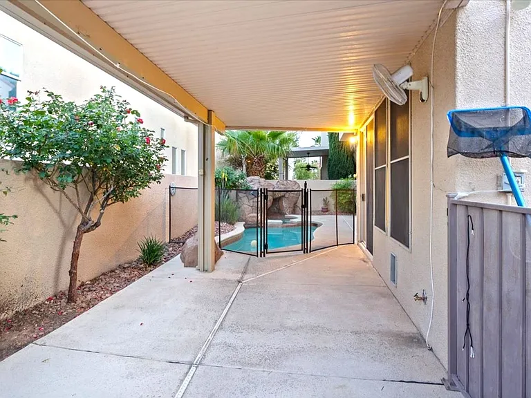 1708 Cordoba Canyon St — Photo 35