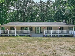 12 Hidden Hollow Ct, Jackson, NJ 08527
