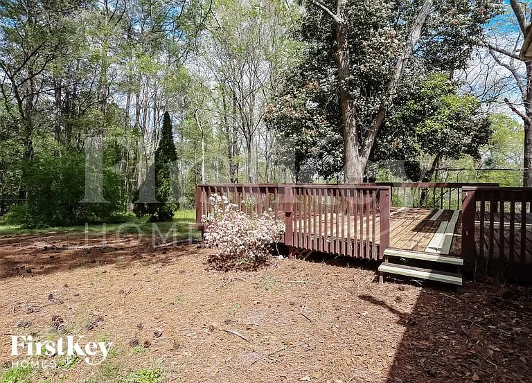 240 Summerwood Ln — Photo 15