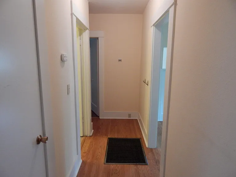 503 E St — Photo 7