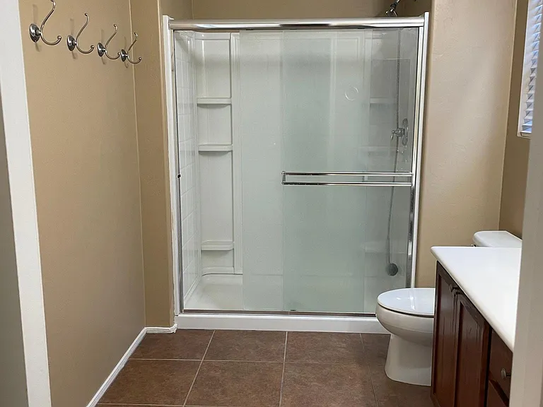 En Suite Master Bathroom