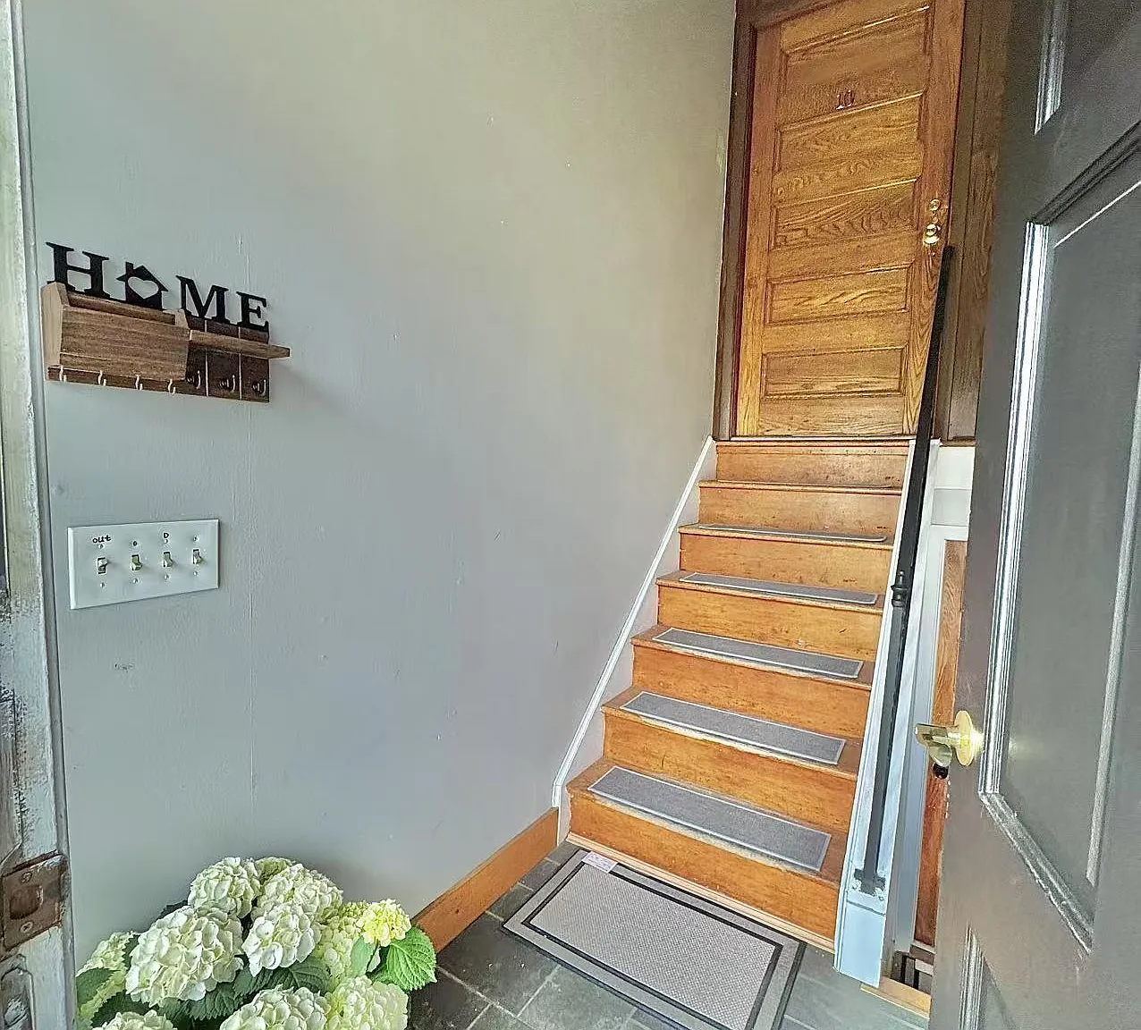 3 bed, 1.5 bath, 1020 sqft, $2,200 — Photo 3